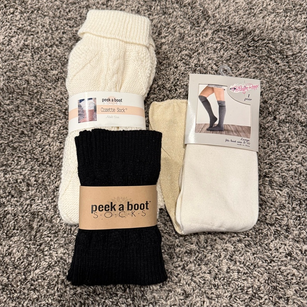 NEW Women’s Black and Cream Boot Socks Set